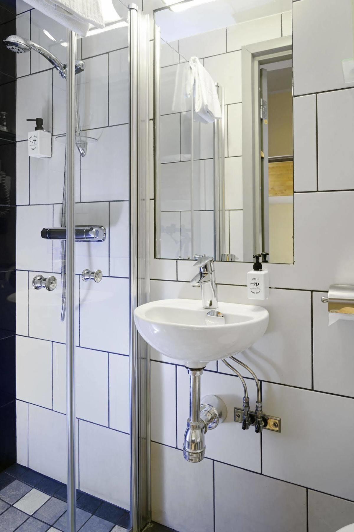Rex Petit Hotel Stockholm Bagian luar foto