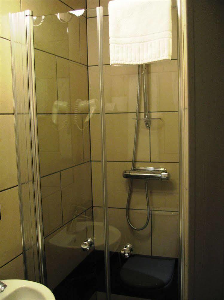 Rex Petit Hotel Stockholm Bagian luar foto